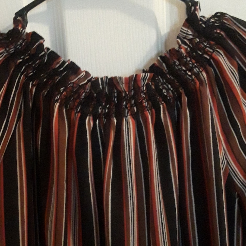 Multi-colored top - Picture 7 of 8